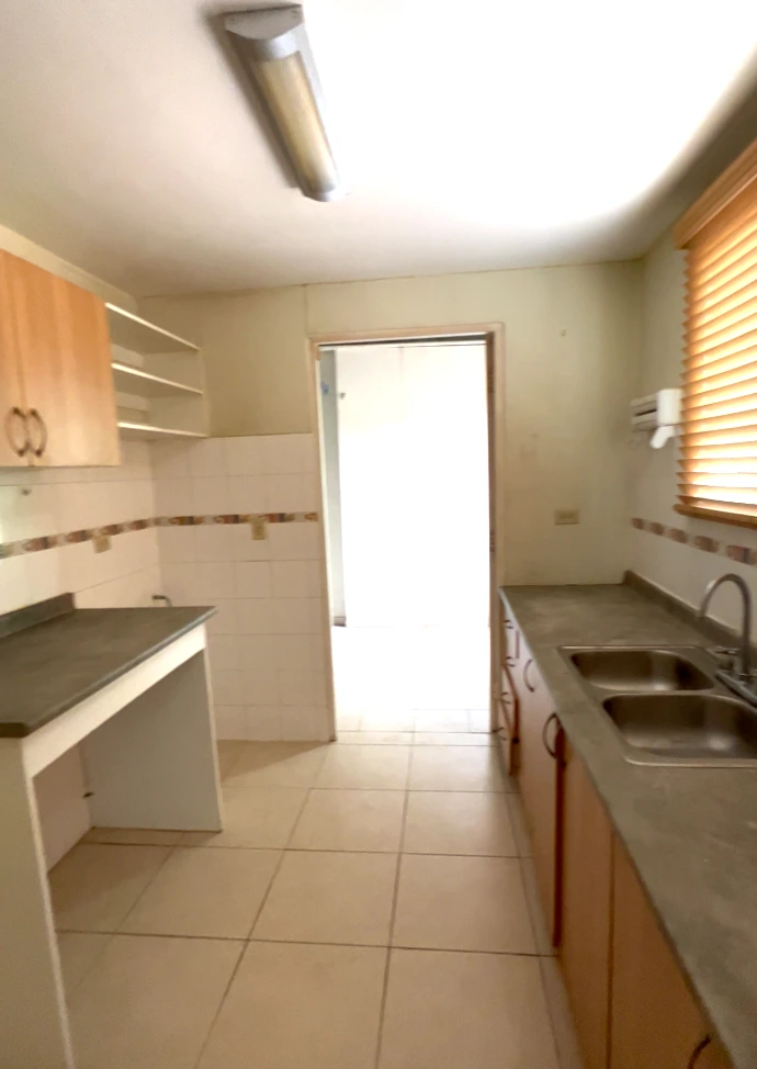 Cocina de la casa en venta en La Arboleda Arraiján
